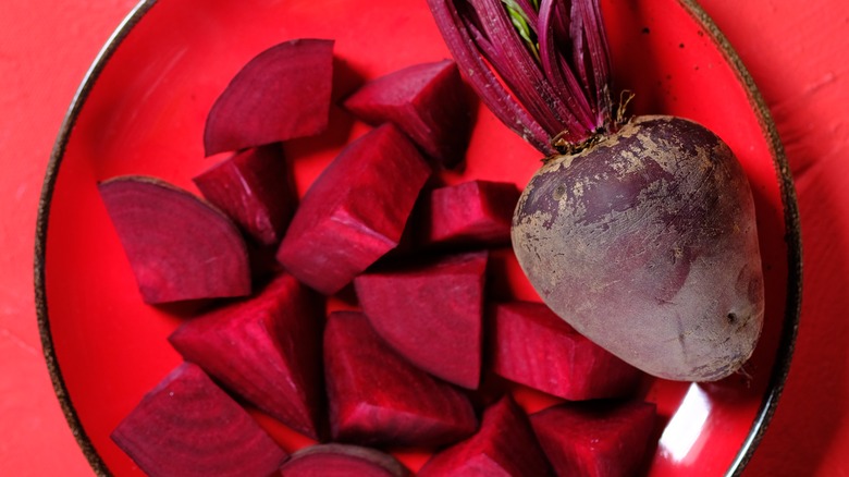 beets in bowl