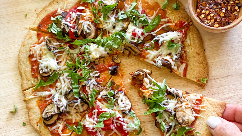 low-carb pizza on wooden board