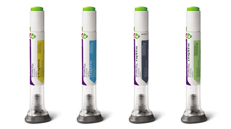 Four Trulicity injection pens