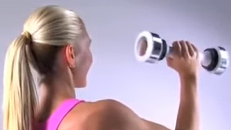 A still from the original Shake Weight ad 